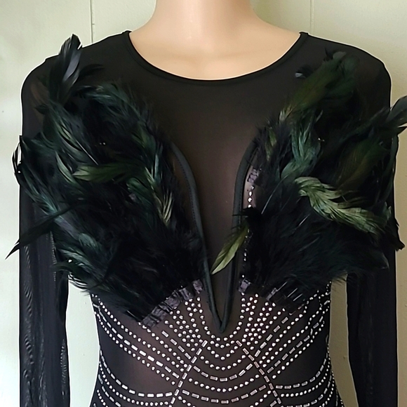 Beautiful party dress gown size M-L - Picture 2 of 8